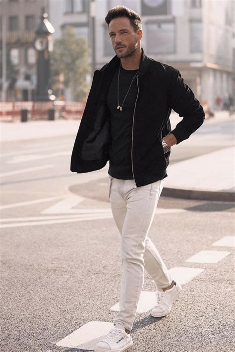 streetwear minimalist outfits men.